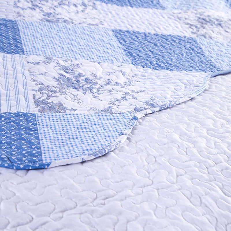vermicelli quilted bedspread